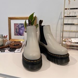 DOC MARTEN Audrick platform Chelsea boot size 5